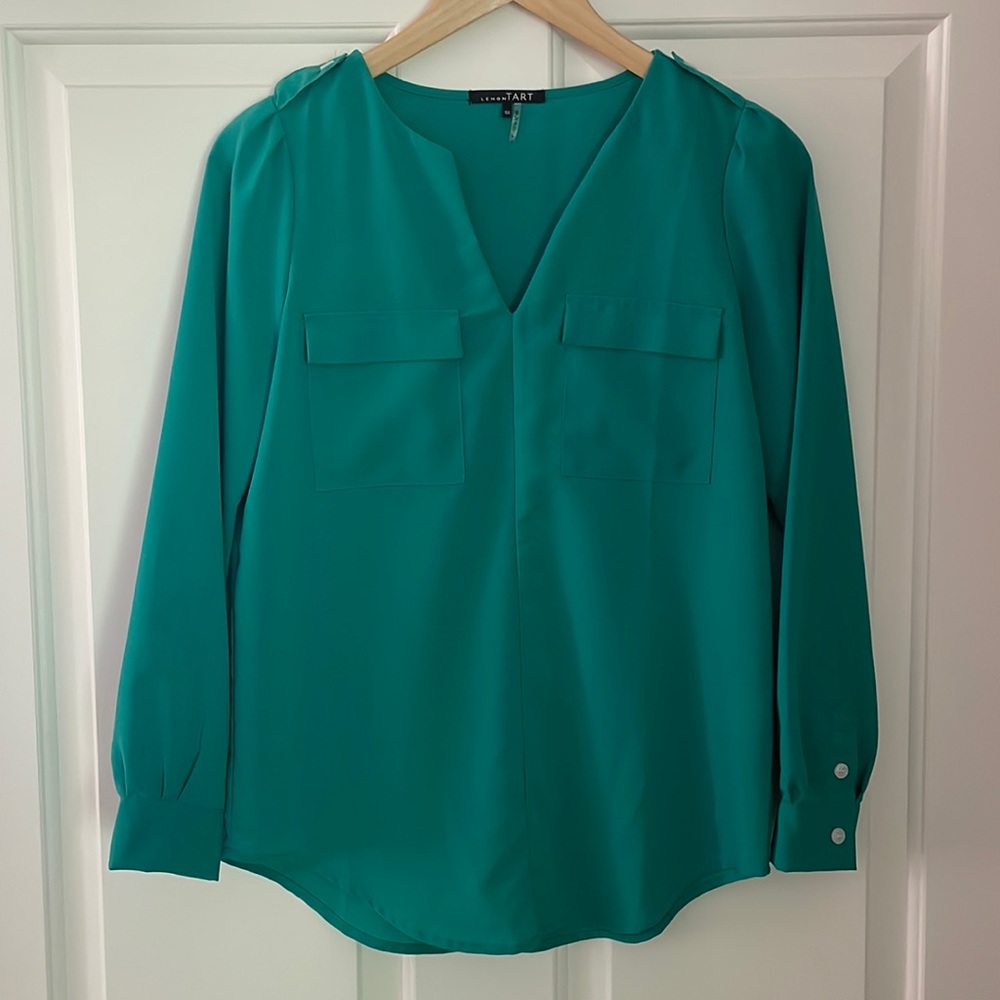 Teall V Neck Blouse